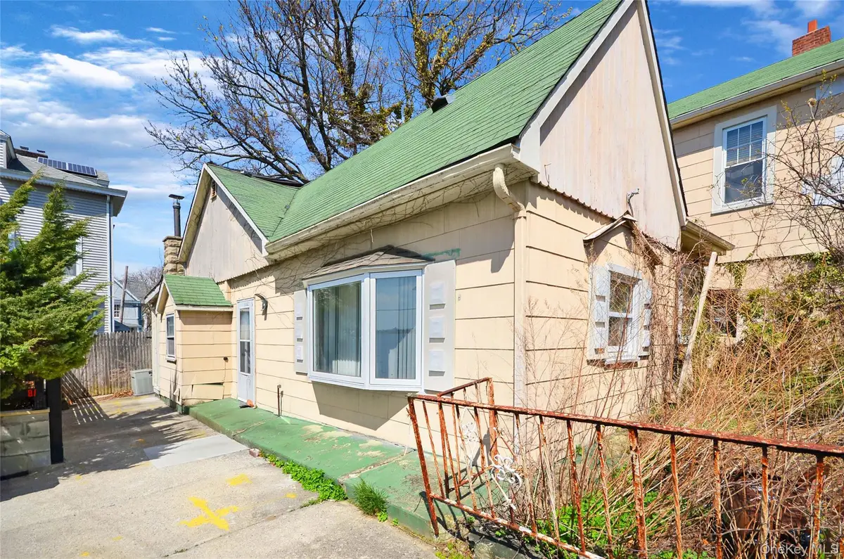 99 Rochelle Street, Bronx, NY 10464 - #1