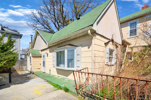 99 Rochelle Street, Bronx, NY 10464