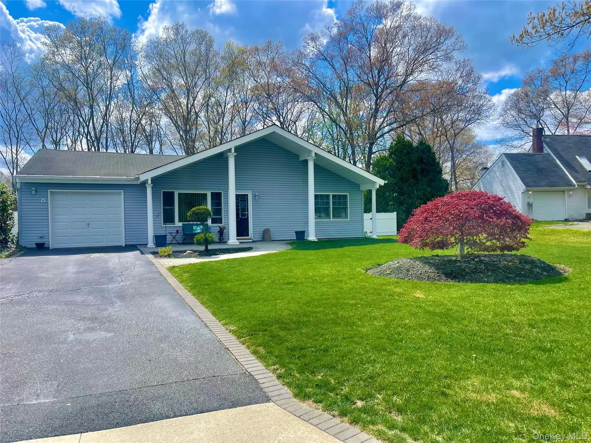 8 Tahoe Court, Coram, NY 11727 - #1