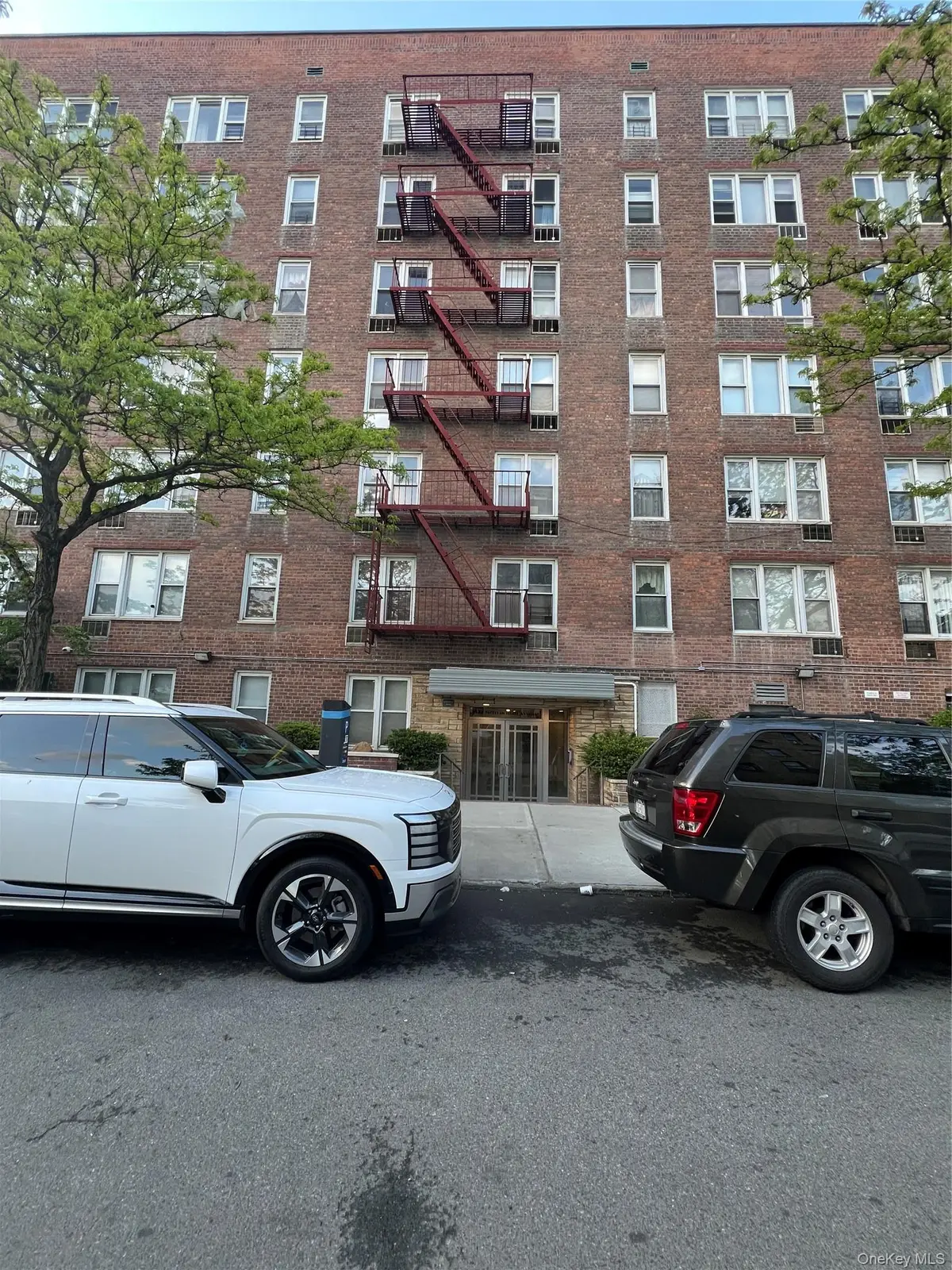1332 Metropolitan Avenue #3G, Bronx, NY 10462 - #1