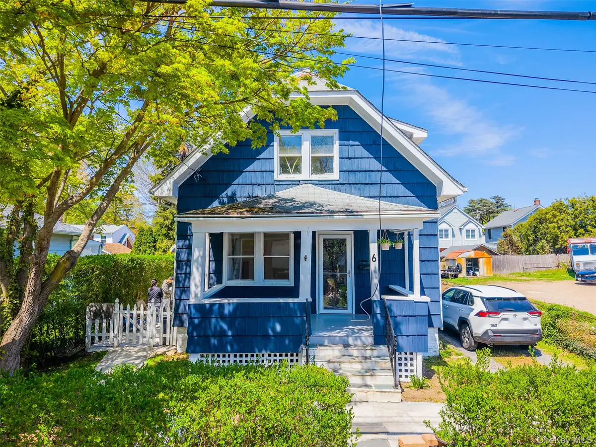 6 Littleworth Lane, Sea Cliff, NY 11579 - #1