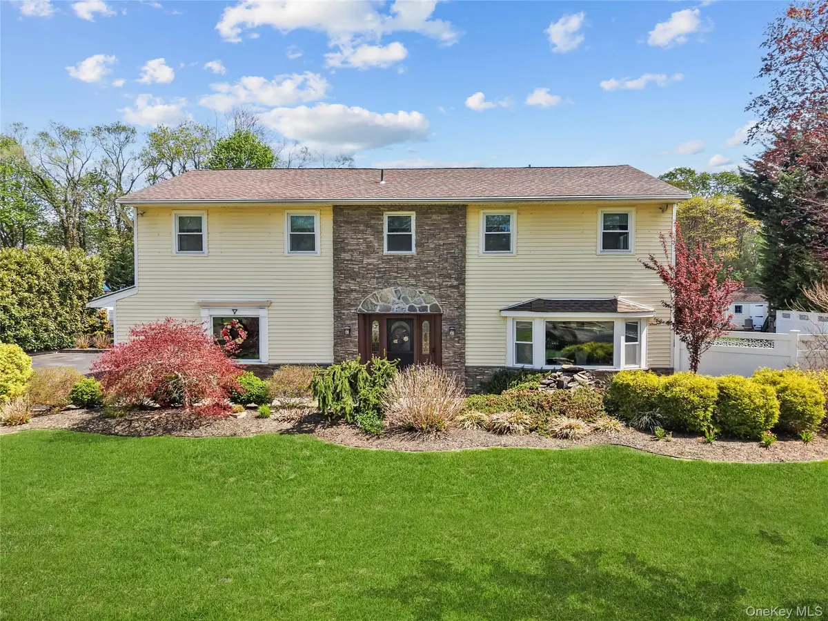 12 Mansfield Lane S, East Northport, NY 11731 - #1