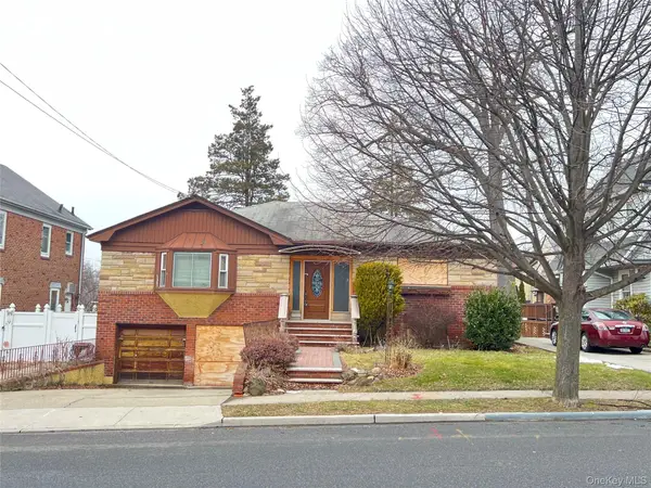 166-07 33rd Avenue, Flushing, NY 11358