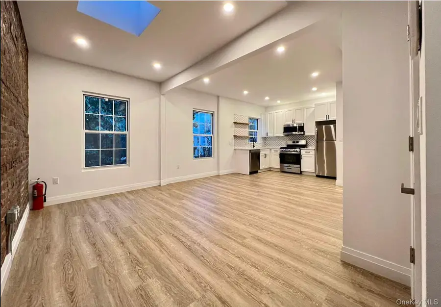 4112 20th Avenue, Astoria, NY 11105 - #3