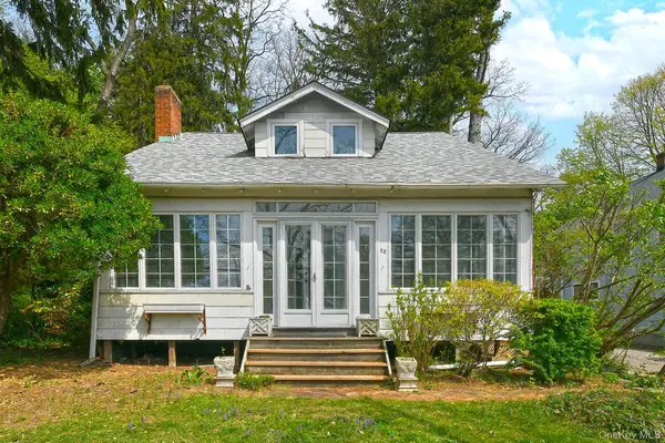 22 Prospect Road, Centerport, NY 11721