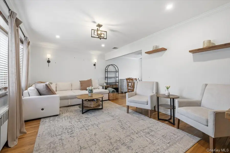 340 N Boston Avenue, Massapequa, NY 11758 - #3