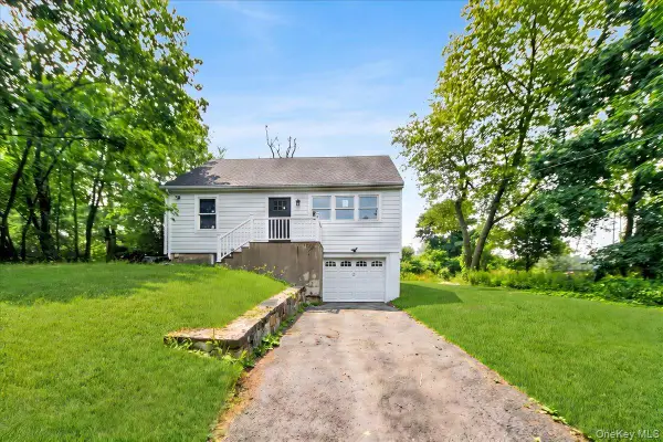 16 Tiger Road, Hopewell Junction, NY 12533