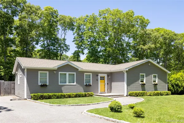 29 Matthews Drive, Speonk, NY 11972