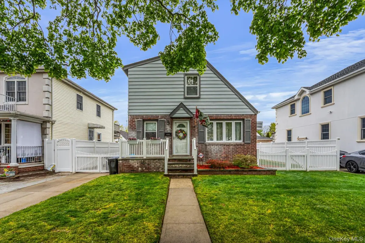 7942 264th Street, Glen Oaks, NY 11004 - #1