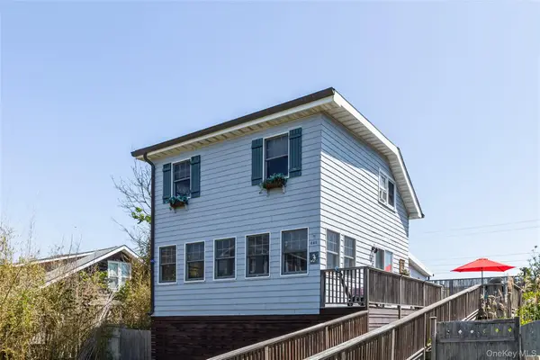 449 Dehnhoff Walk, Ocean Beach, NY 11770