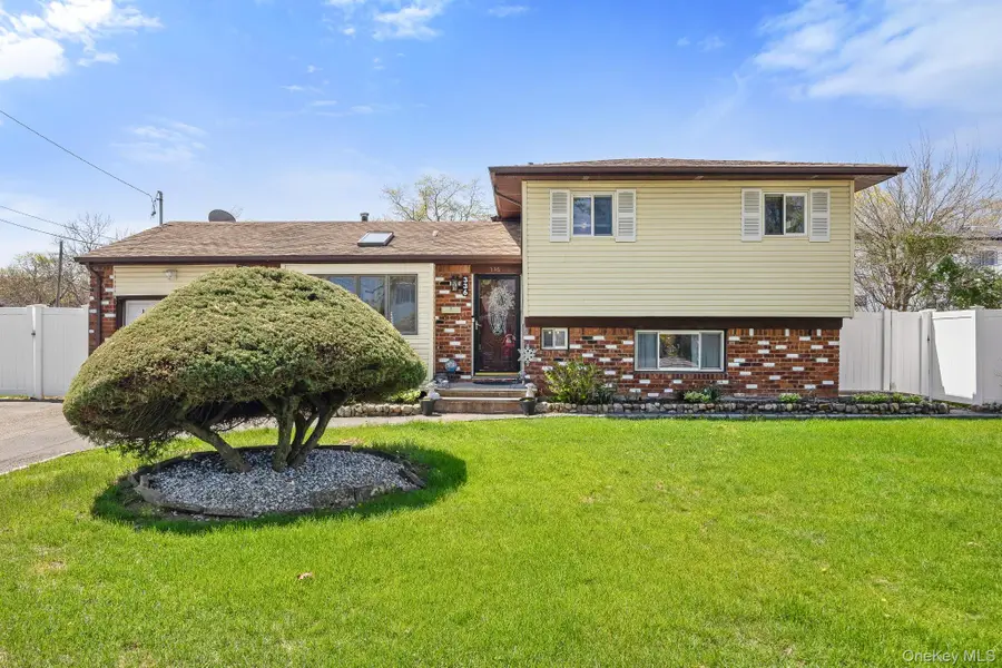 336 W 23rd Street, Deer Park, NY 11729 - #2