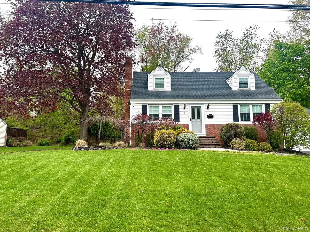 21 Arlene Court, Pearl River, NY 10965 - #1