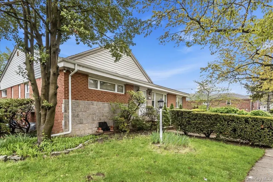 16804 Grand Central Parkway, Jamaica, NY 11432 - #2