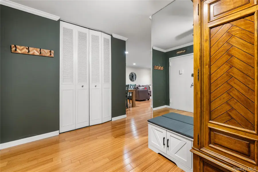 90 Park Avenue S #B6, Rockville Centre, NY 11570 - #2