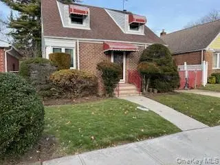 231-15 128 Road, Laurelton, NY 11413 - #2