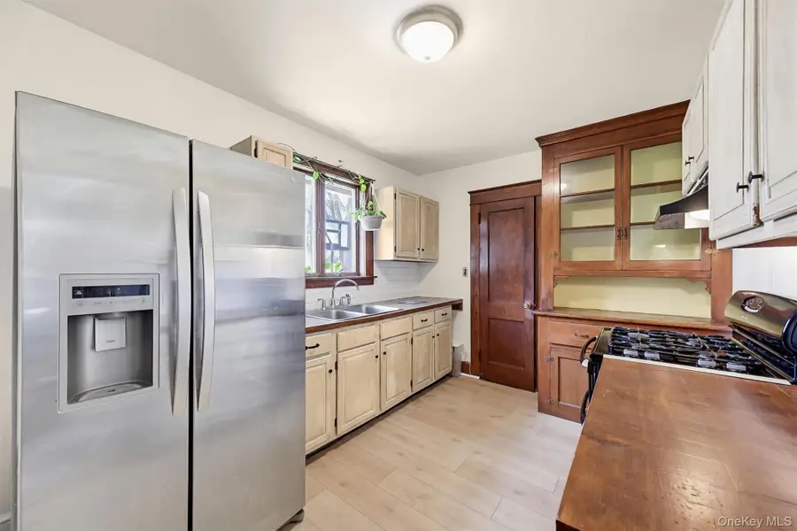 1379 Route 44, Pleasant Valley, NY 12569 - #2