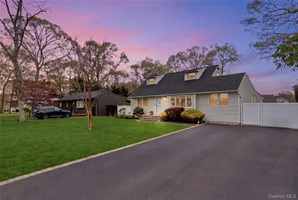 55 Pine Street, Holbrook, NY 11741