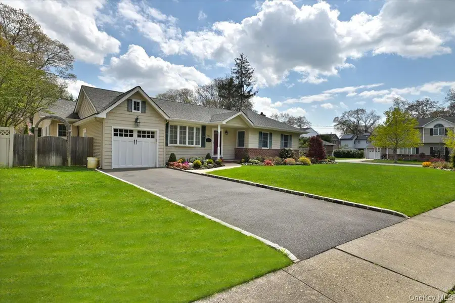 586 Seaford Avenue, Massapequa, NY 11758 - #3