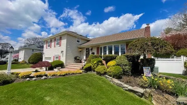 322 Grover Avenue N, Massapequa Park, NY 11762 - #3