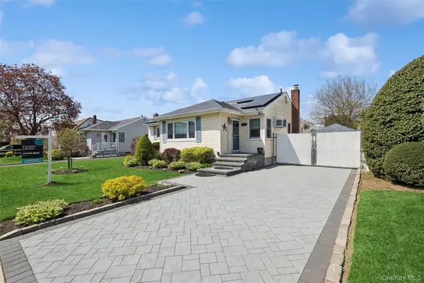 737 Pleasant Avenue, Westbury, NY 11590