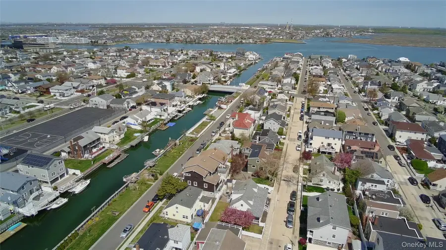 19 Armour Street, Long Beach, NY 11561 - #2