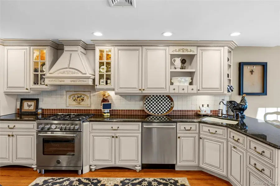 201 Colony Drive, Holbrook, NY 11741 - #3