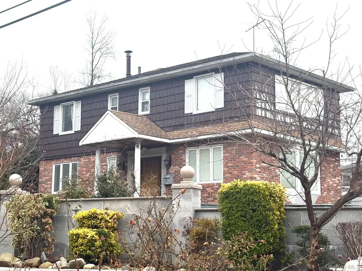 46-27 Overbrook Street, Douglaston, NY 11362 - #1