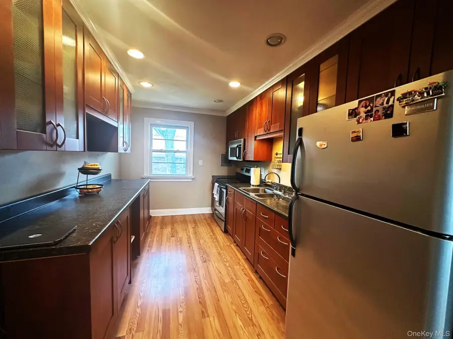 250 Beechwood Avenue #11B, Poughkeepsie, NY 12601 - #3