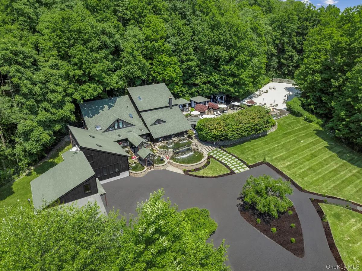 19 Greentree Lane, Chester, NY 10918 - #1