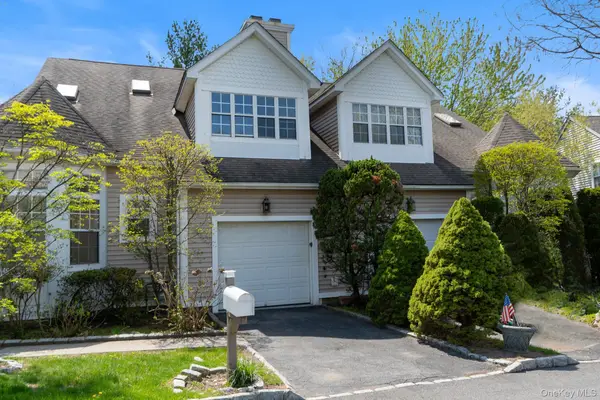 23 Roundtop Road, Yonkers, NY 10710
