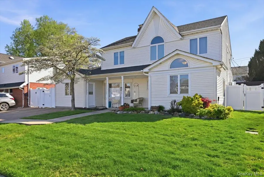 45 Horn Lane, Levittown, NY 11756 - #2