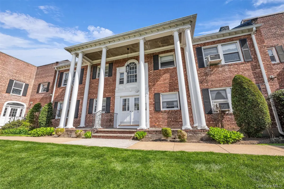 261 Central Avenue #D1, Lawrence, NY 11559 - #1