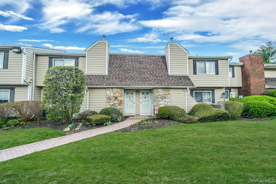 201 Lake Pointe Circle #201, Middle Island, NY 11953 - #2