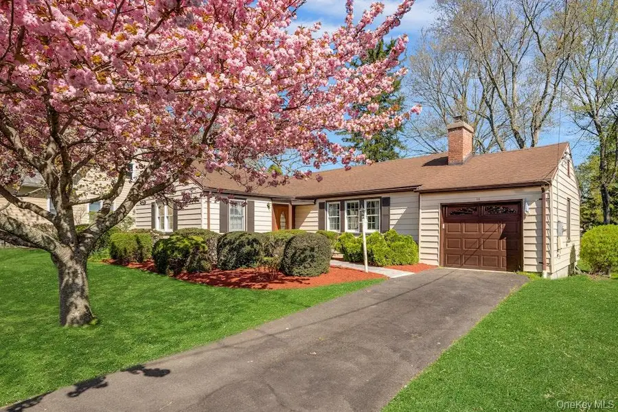 16 Ria Drive, White Plains, NY 10605 - #2