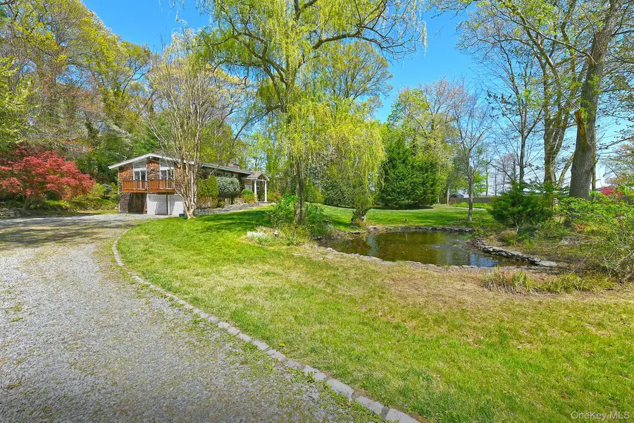 15 Mariners Court, Centerport, NY 11721 - #3