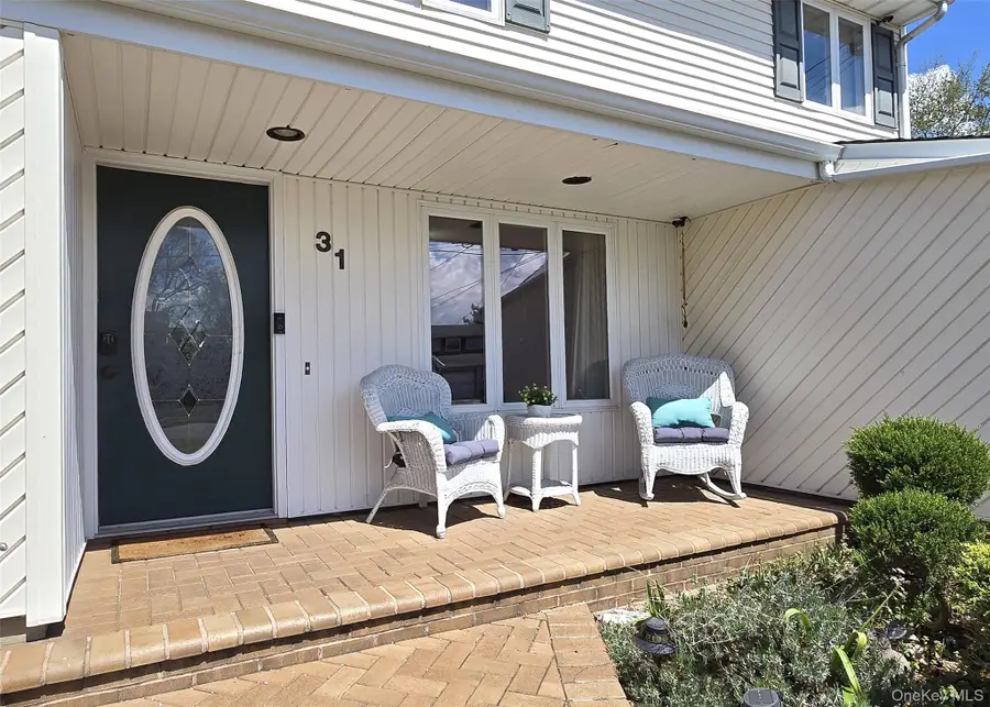 31 Executive Road, Selden, NY 11784 - #2