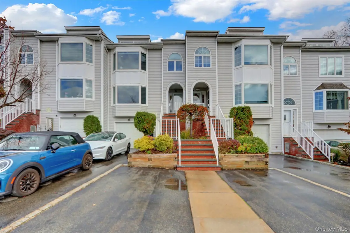 241-70 Oak Park Drive #84B, Little Neck, NY 11362 - #1