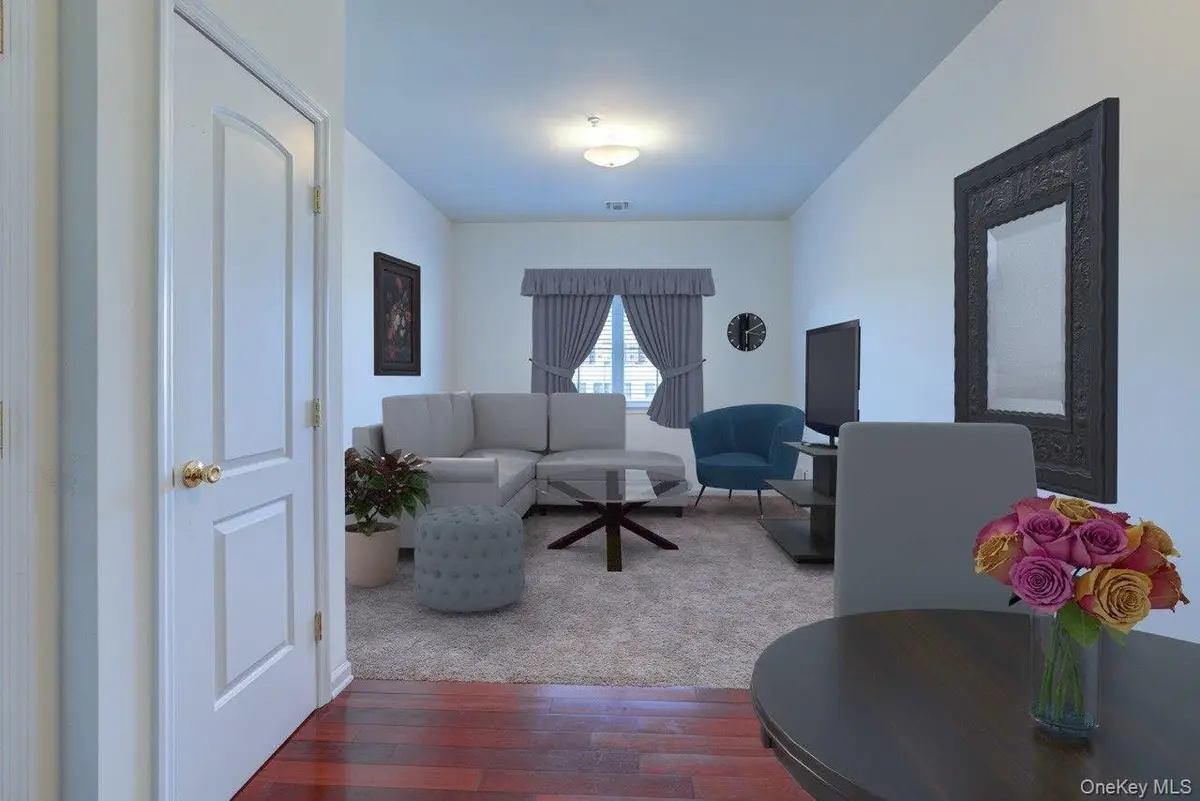 330 Maple Avenue #17, Westbury, NY 11590 - #1