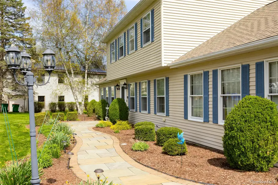 6 Grapevine Place, Poughkeepsie, NY 12603 - #2