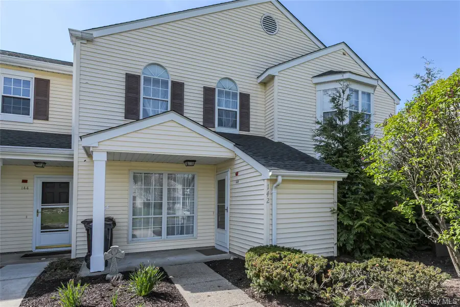 142 Villagegreen Court, Warwick, NY 10990 - #2