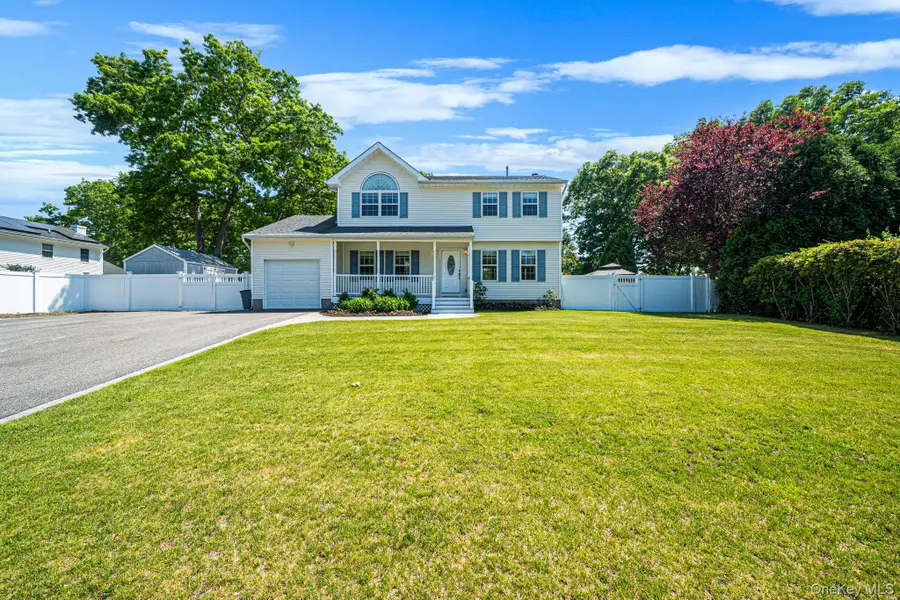14 Gaetano Lane, Coram, NY 11727 - #2