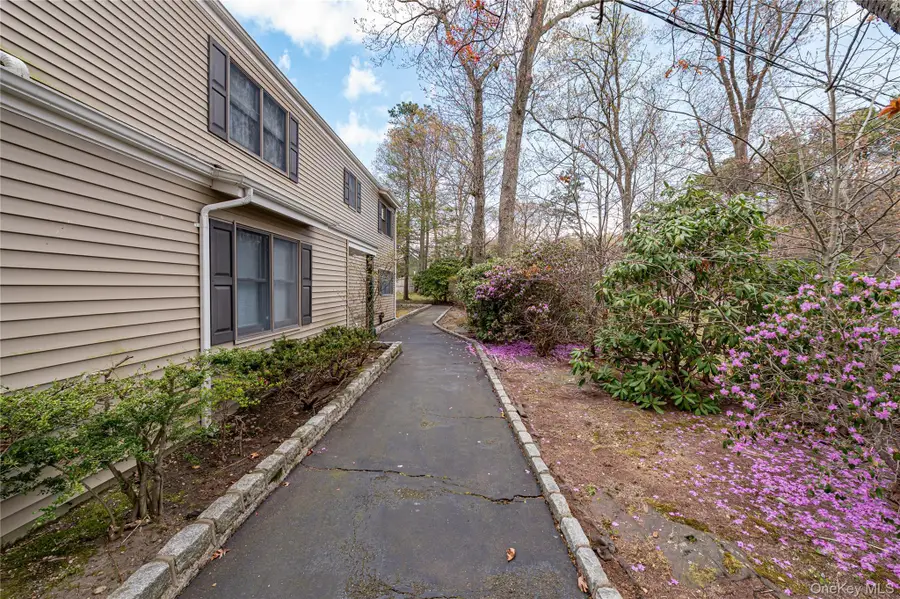 114 Randall Road, Shoreham, NY 11786 - #2