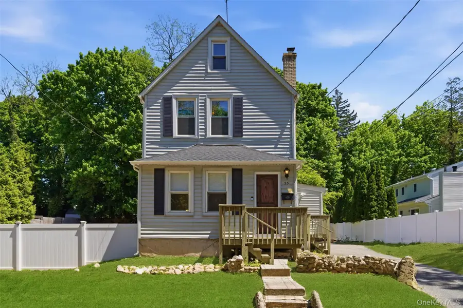 23 Virginia Avenue, Huntington, NY 11743 - #2
