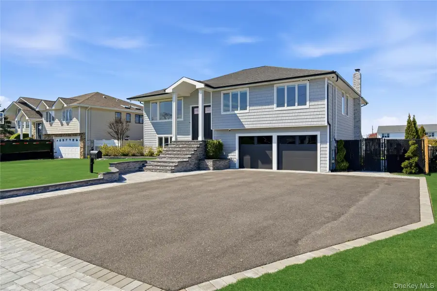 11 Dolphin Lane, West Islip, NY 11795 - #2