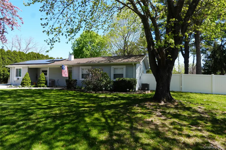 165 Randall Road, Shoreham, NY 11786 - #2