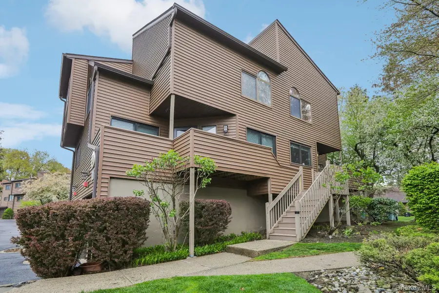 28 Tulip Court #28  in Bldg 3, Nanuet, NY 10954 - #2