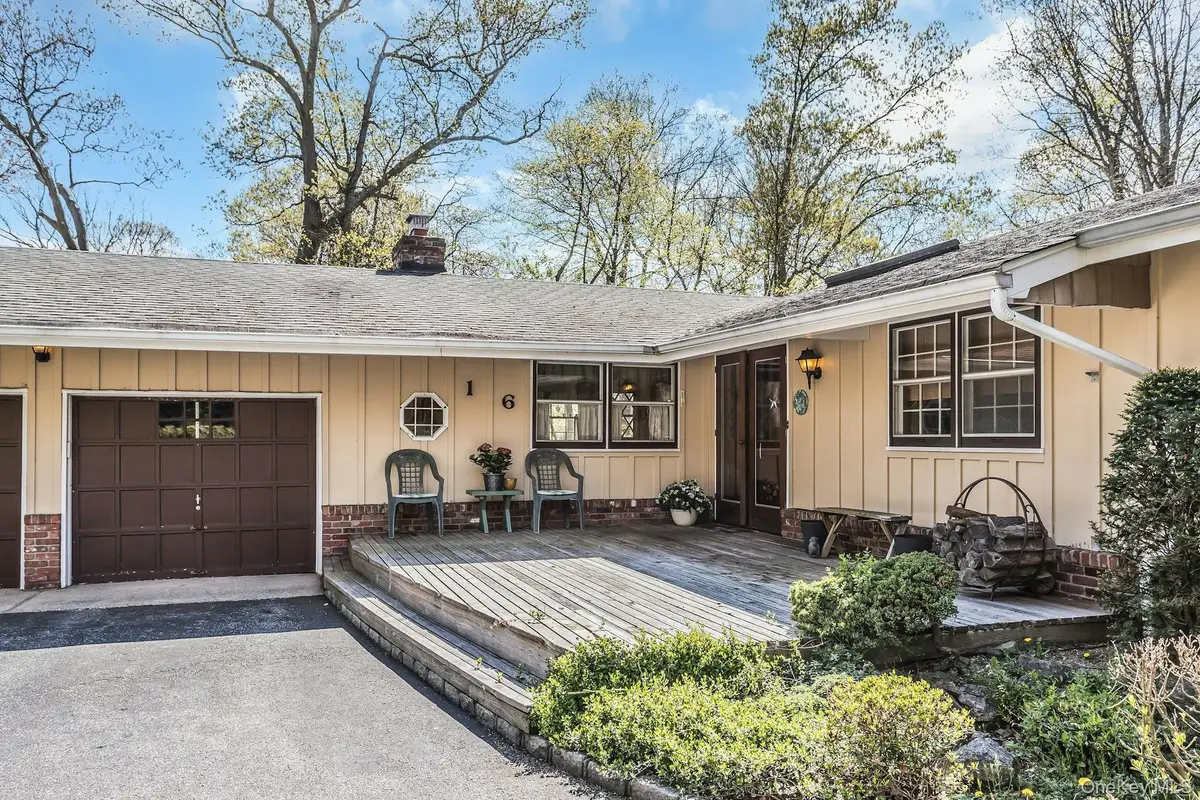 16 Buckingham Drive, Dix Hills, NY 11746 - #1