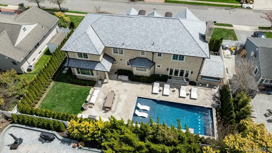 225 Harbor Lane, Massapequa Park, NY 11762 - #2