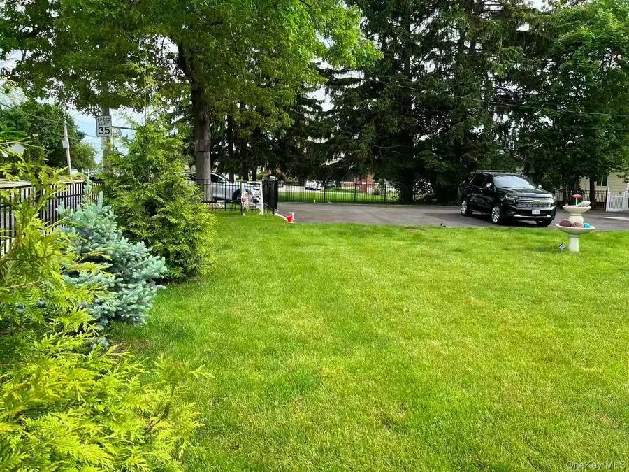 243 Jakson Ave, Syosset, NY 11791 - #2