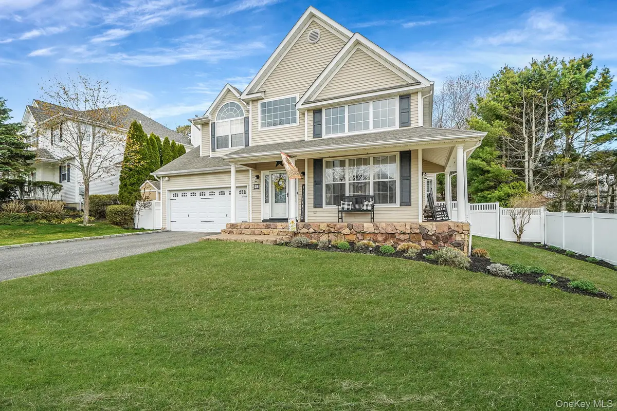 52 Shady View Crossing, Manorville, NY 11949 - #1